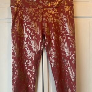 Cropped workout leggings! New with tag!!